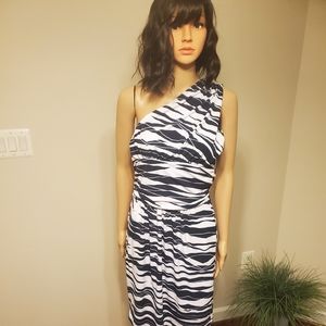 Vince Camuto medium dress, navy blue and white